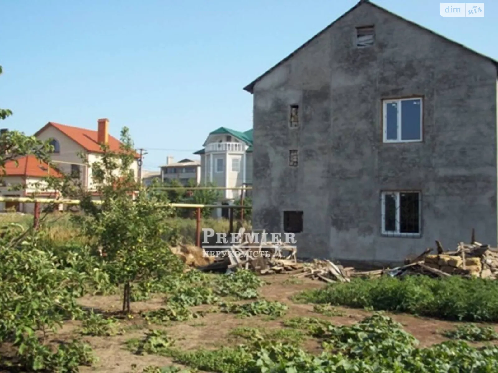 Продается дом на 2 этажа 140 кв. м с баней/сауной, цена: 75900 $ - фото 1