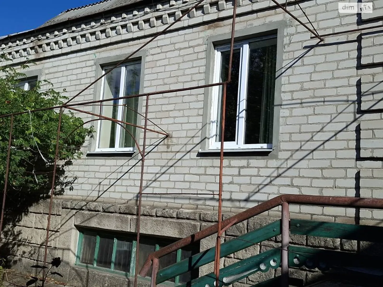 Продается одноэтажный дом 157.3 кв. м с гаражом, цена: 62000 $ - фото 1