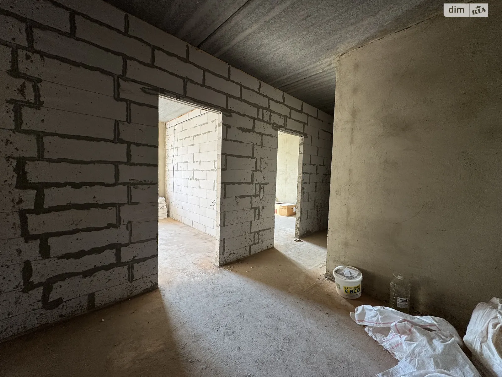 Продается 2-комнатная квартира 58 кв. м в Стрижавке, ул. Киевская, 224/2 - фото 1