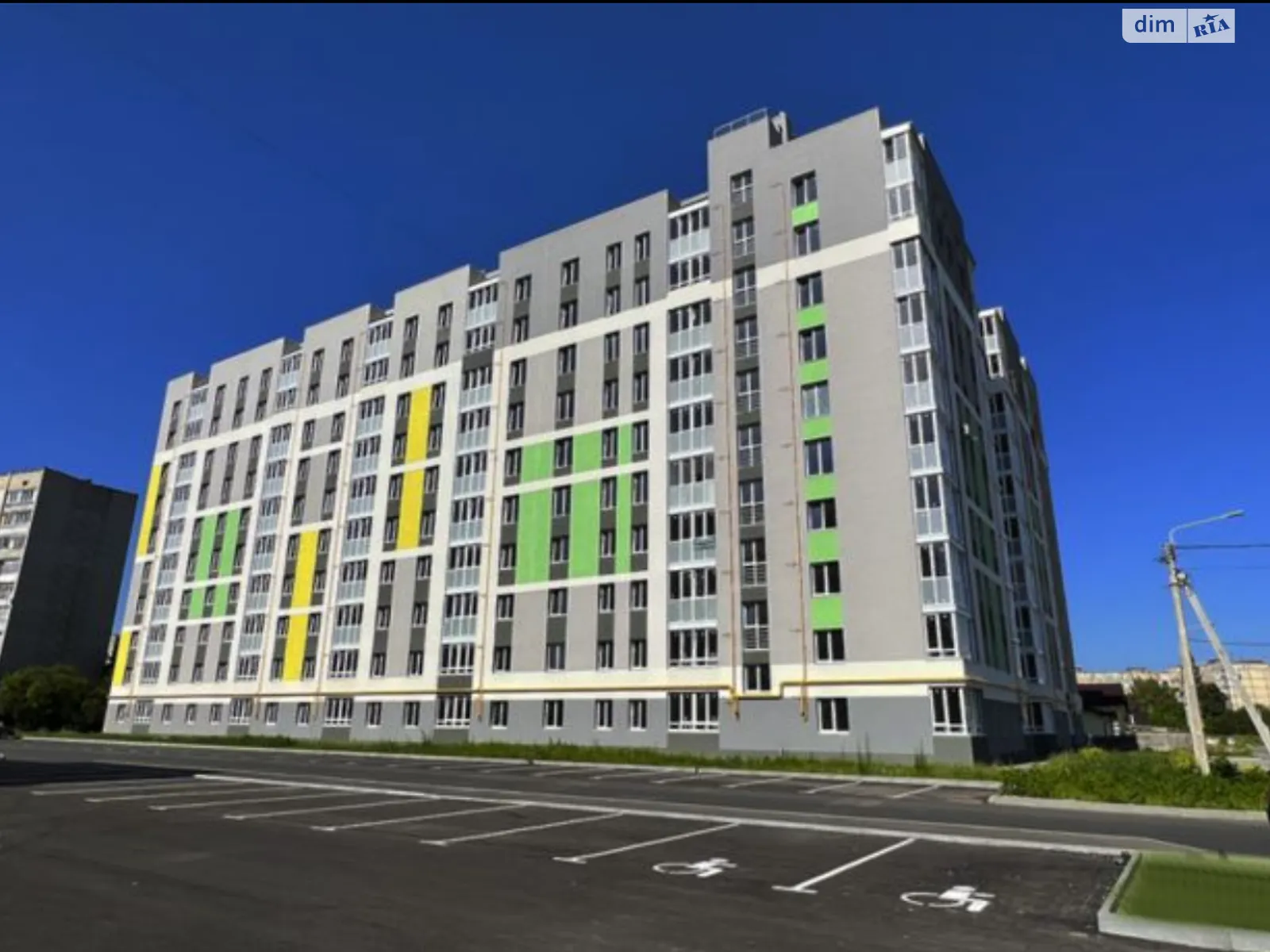 Продається 2-кімнатна квартира 66.7 кв. м у Рівному, вул. Квашенка, 2 - фото 1