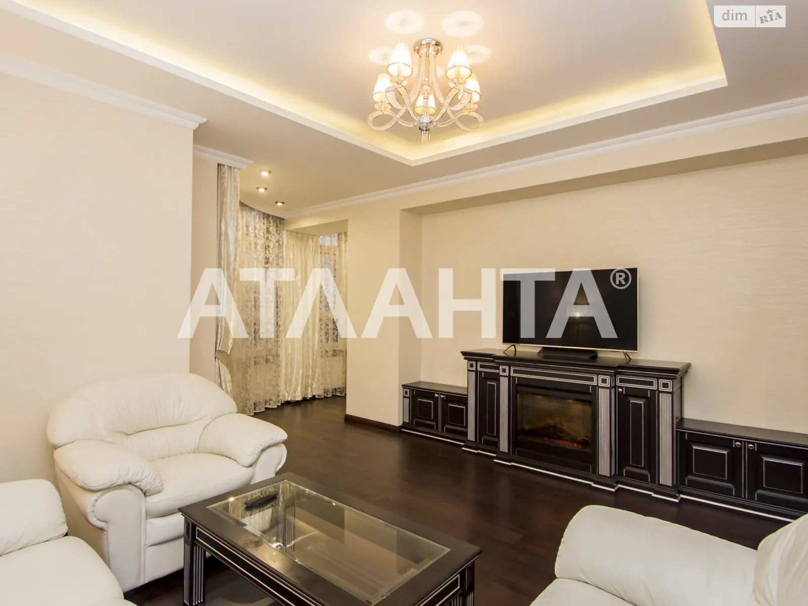 Продается 3-комнатная квартира 152 кв. м в Одессе, бул. Французский - фото 1