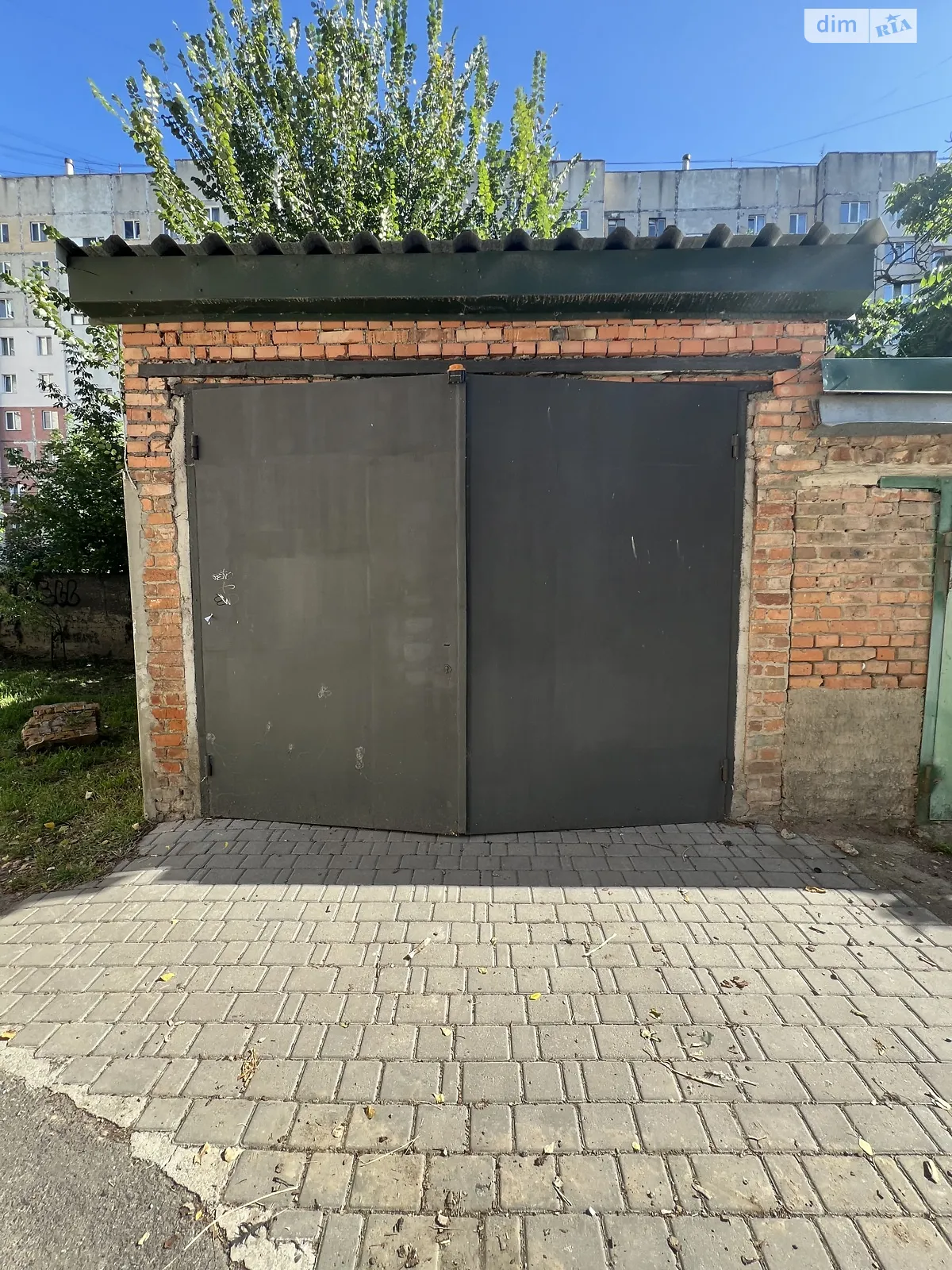 Продается место в гаражном кооперативе универсальный на 24 кв. м, цена: 10500 $ - фото 1