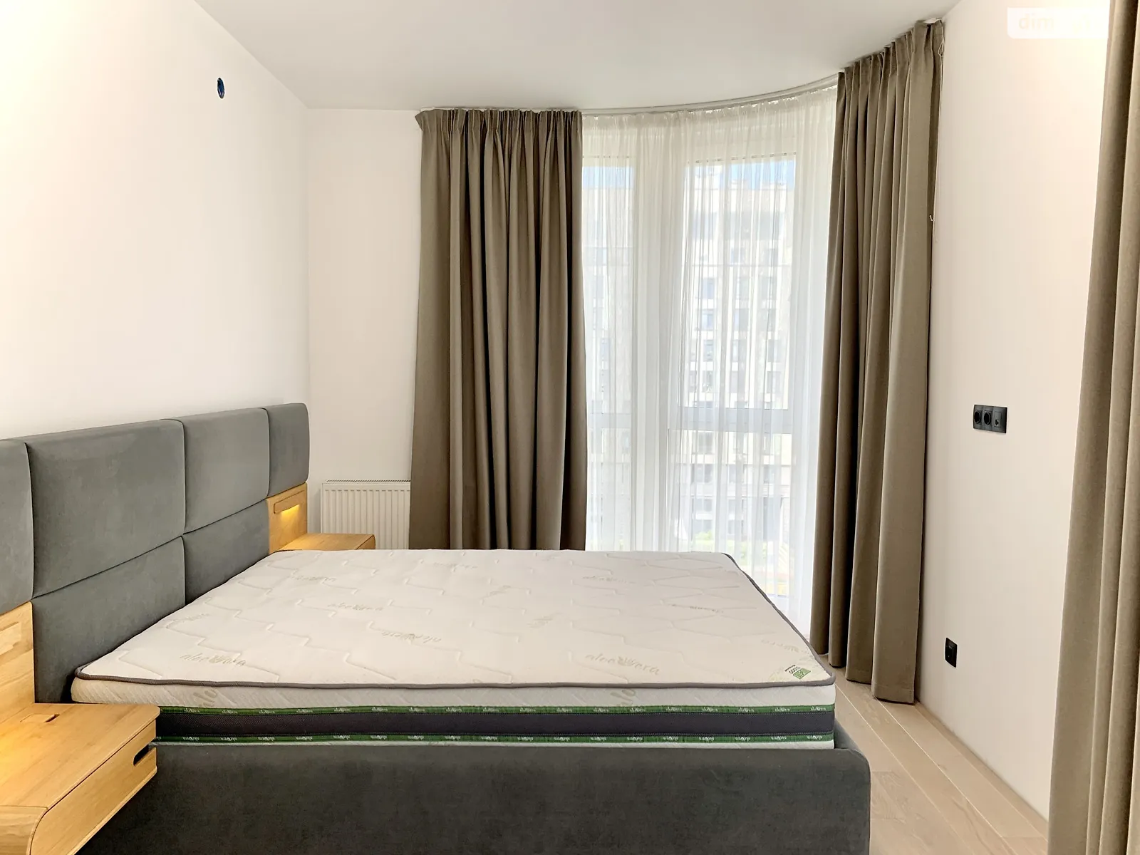 Продается 3-комнатная квартира 106 кв. м в Львове, ул. Пасечная, 181 - фото 1