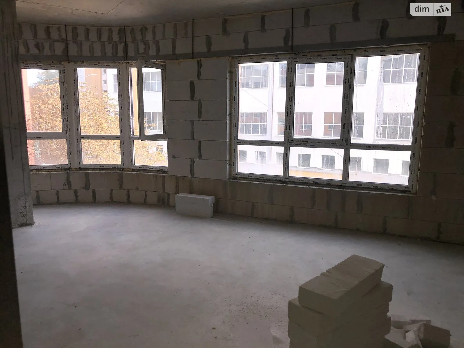 Продается 1-комнатная квартира 76.7 кв. м в Киеве, ул. Глубочицкая, 17 - фото 1