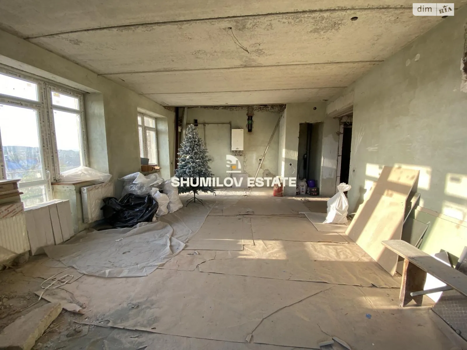 Продається 3-кімнатна квартира 144 кв. м у Львові, вул. Глинянський Тракт, 55 - фото 1