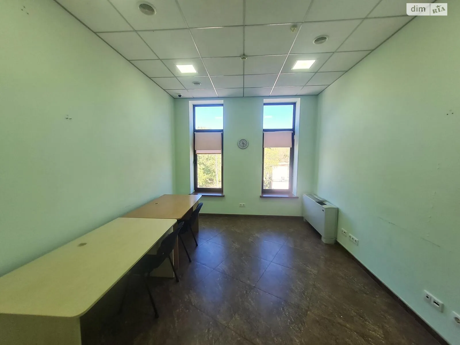 Сдается в аренду офис 18 кв. м в бизнес-центре, цена: 9500 грн - фото 1