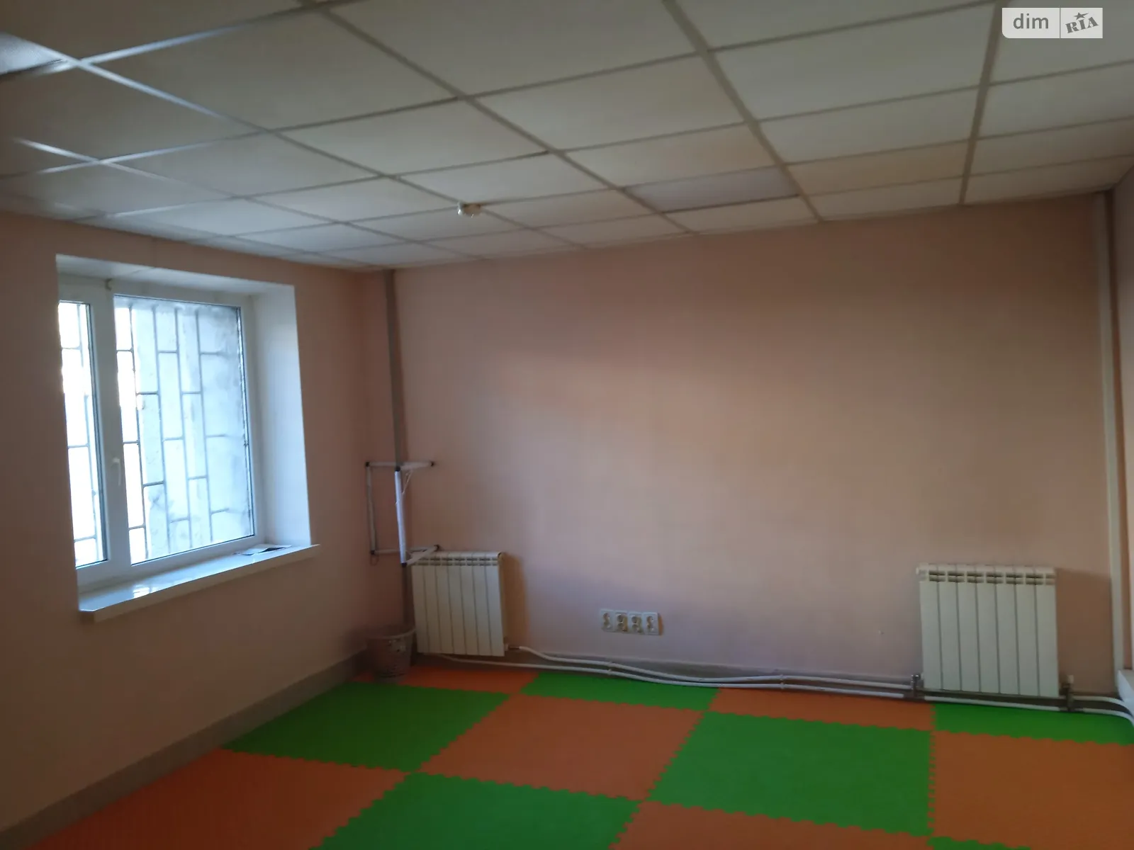 Сдается в аренду офис 101 кв. м в бизнес-центре, цена: 11000 грн - фото 1