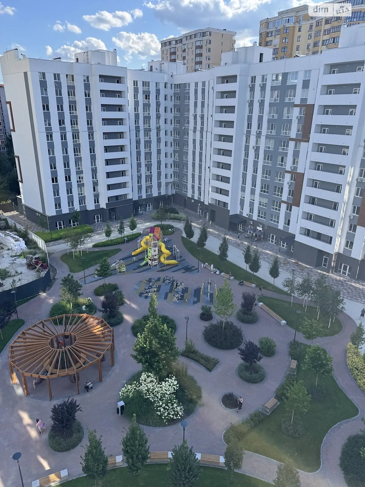 ул. Европейская(Октябрьская), 32 Вишневое ЖК Атмосфера - фото 1