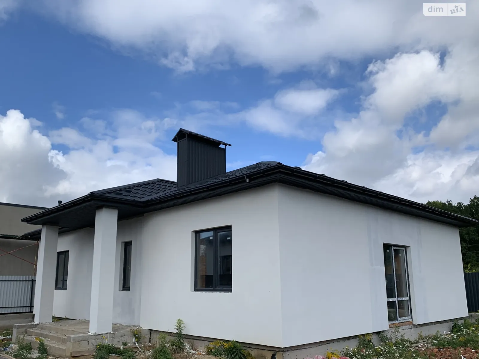 Продается одноэтажный дом 105 кв. м с верандой, цена: 115000 $ - фото 1