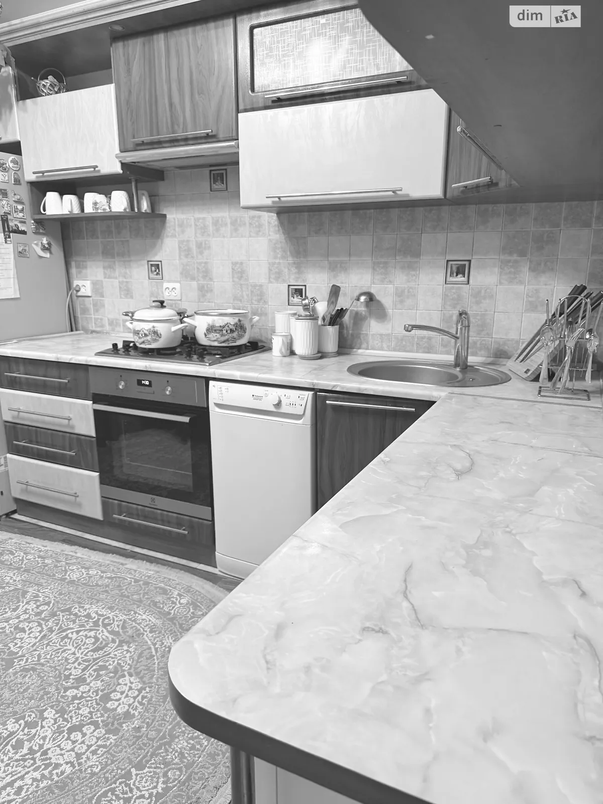 Продається 3-кімнатна квартира 64.6 кв. м у Ладижинi, вул. Ентузіастів - фото 1