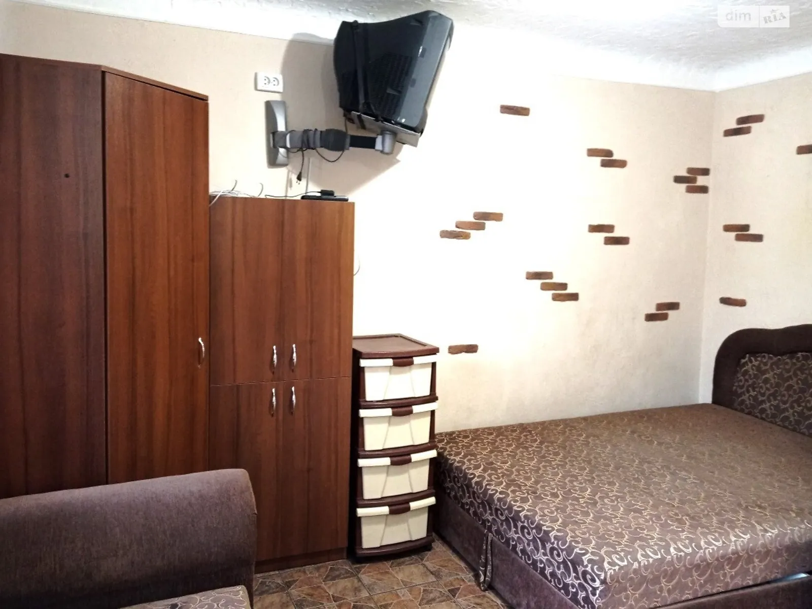 Сдается в аренду 1-комнатная квартира 28 кв. м в Киеве, ул. Академика Доброхотова, 28 - фото 1