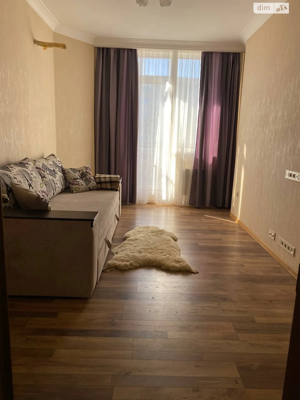 Продается 2-комнатная квартира 62 кв. м в Одессе, ул. Жемчужная, 3 - фото 1