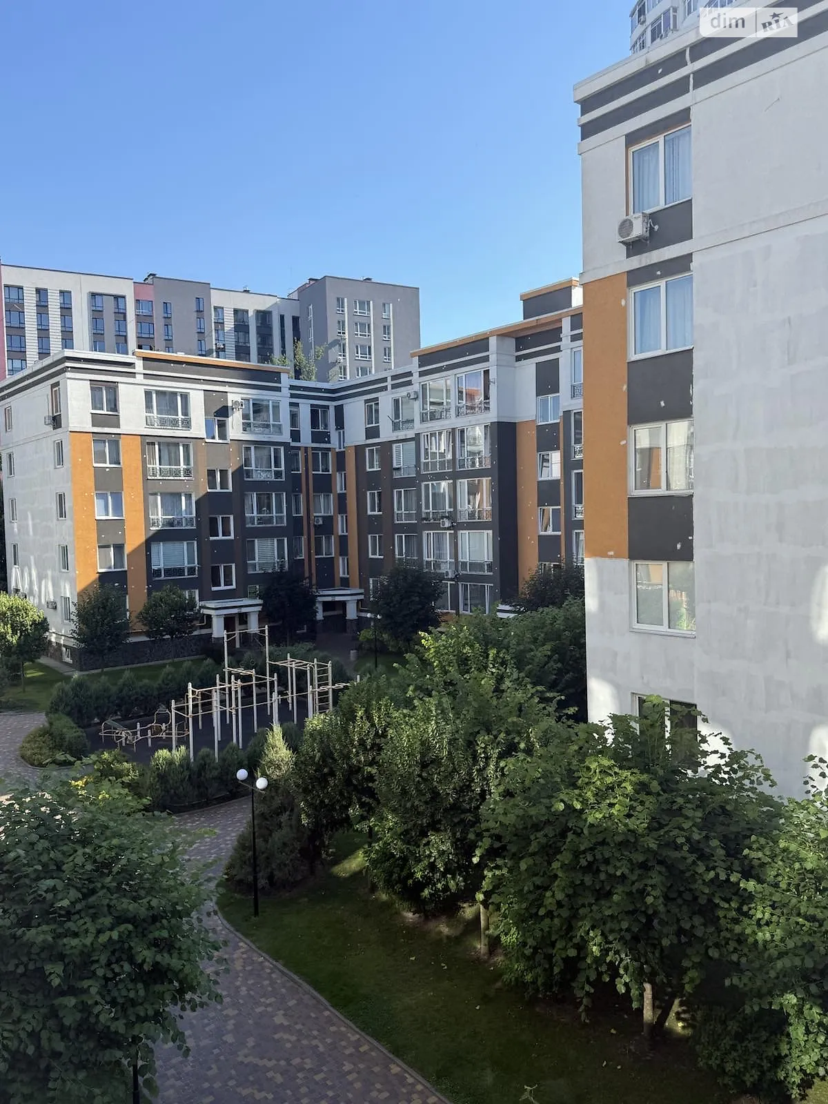 Продается 1-комнатная квартира 43.8 кв. м в Ирпене, ул. Родниковая, 6 - фото 1