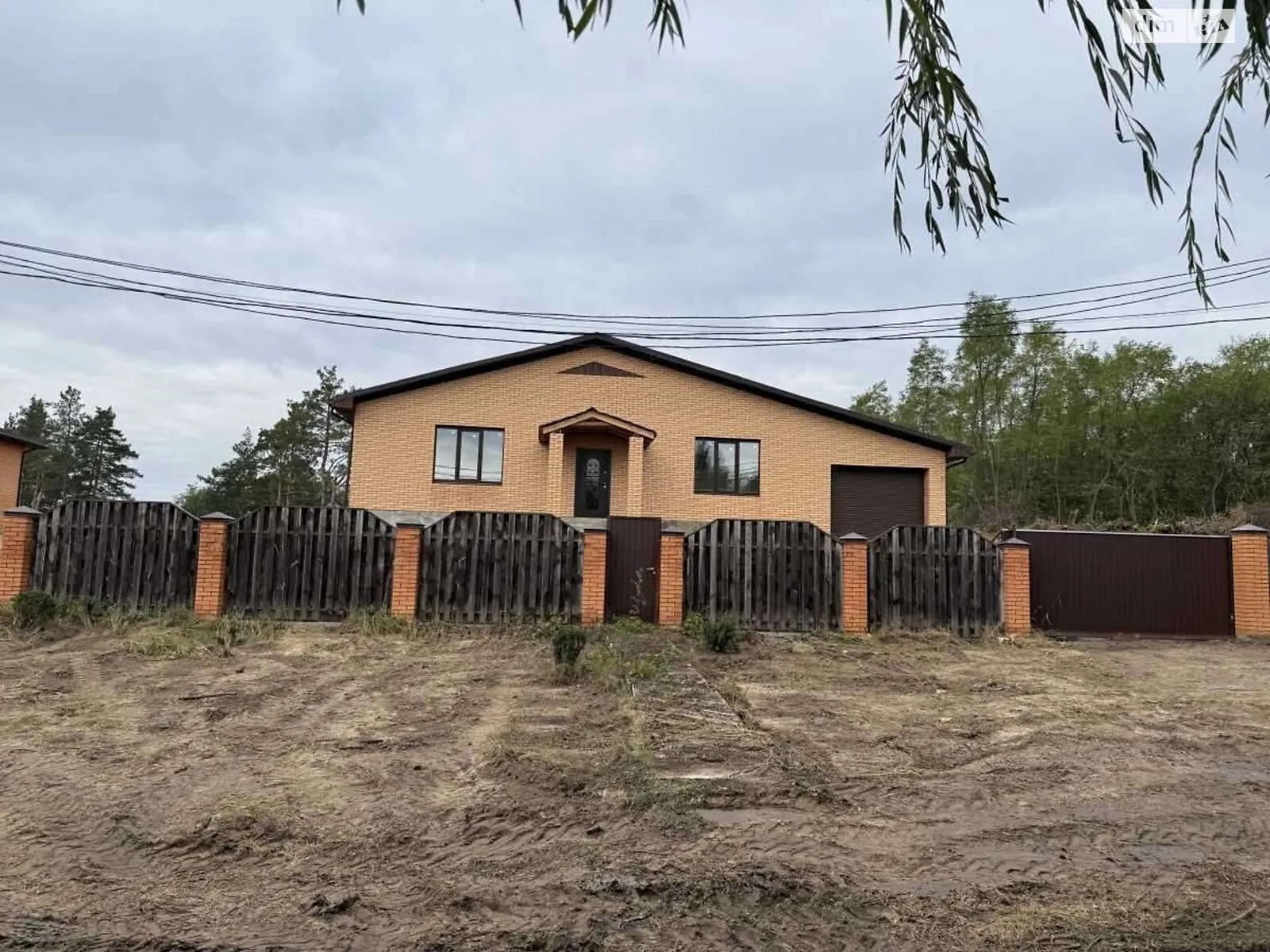 Продается одноэтажный дом 160 кв. м с участком, цена: 150000 $ - фото 1