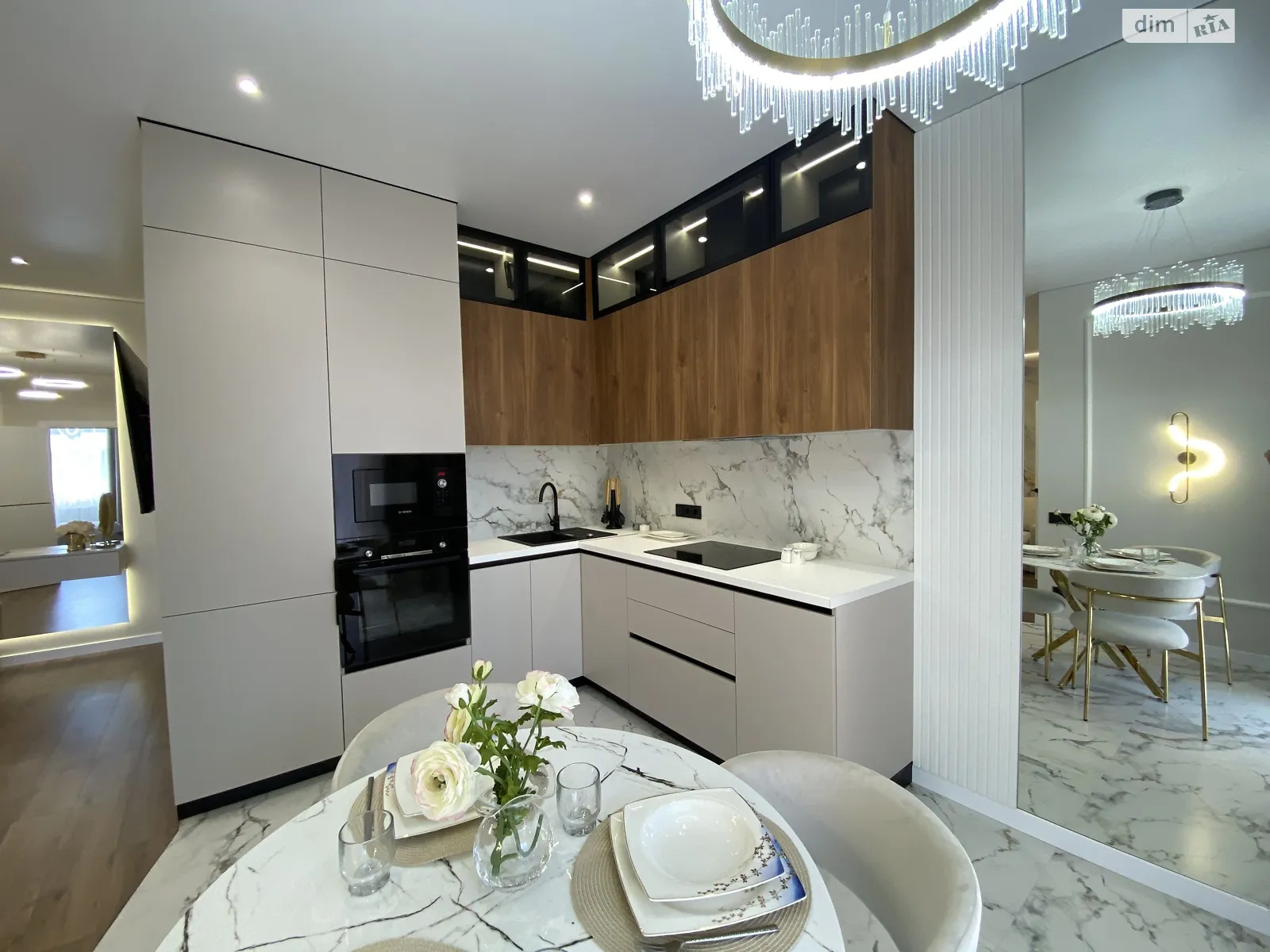 Продается 1-комнатная квартира 46 кв. м в Одессе, ул. Краснова - фото 1