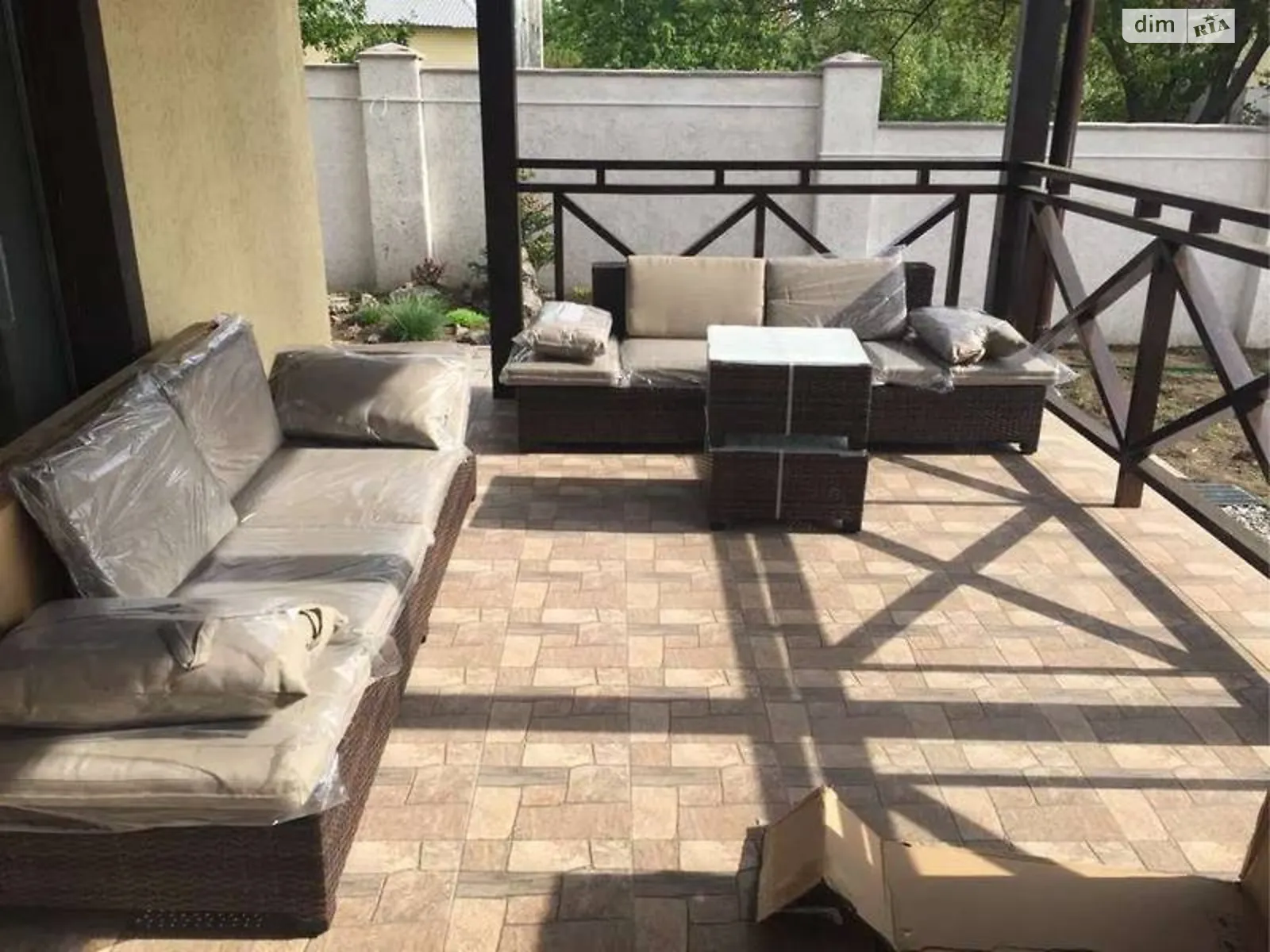 Продается дом на 2 этажа 180 кв. м с садом, цена: 270000 $ - фото 1