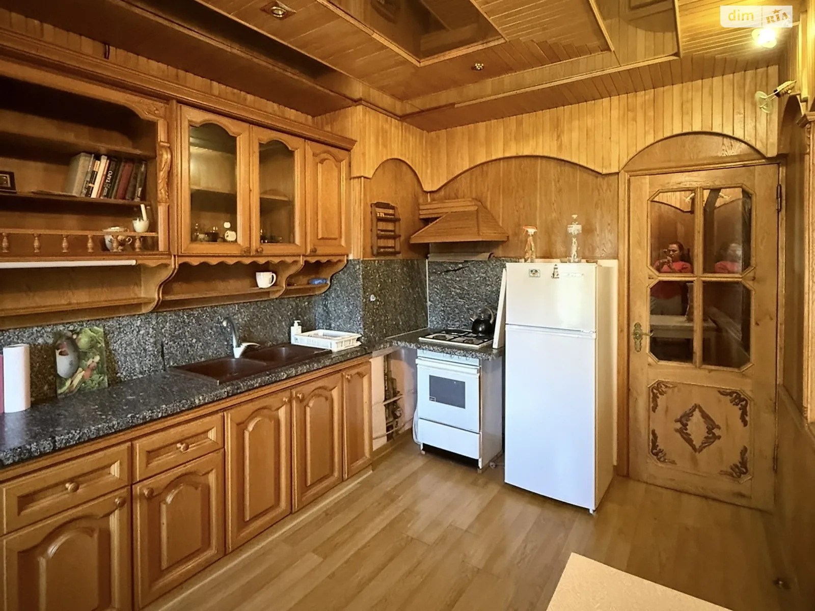 Продается 3-комнатная квартира 68.1 кв. м в Днепре, ул. Новогодняя - фото 1