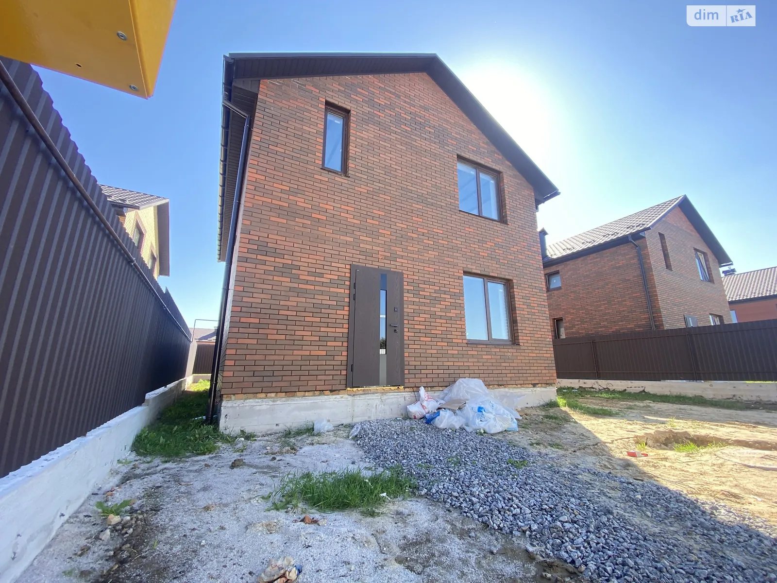 Продается дом на 2 этажа 107 кв. м с верандой, цена: 89000 $ - фото 1