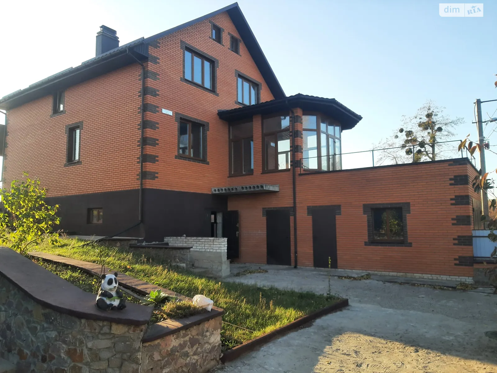 Продается дом на 2 этажа 180 кв. м с участком, цена: 185000 $ - фото 1