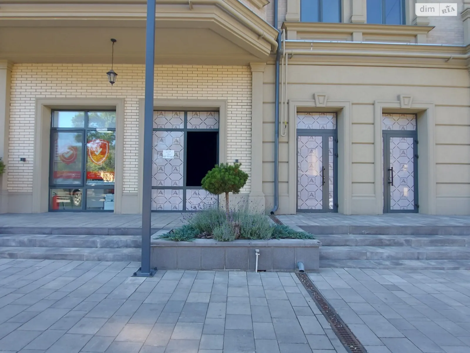 Сдается в аренду помещения свободного назначения 54 кв. м в 6-этажном здании, цена: 490 $ - фото 1