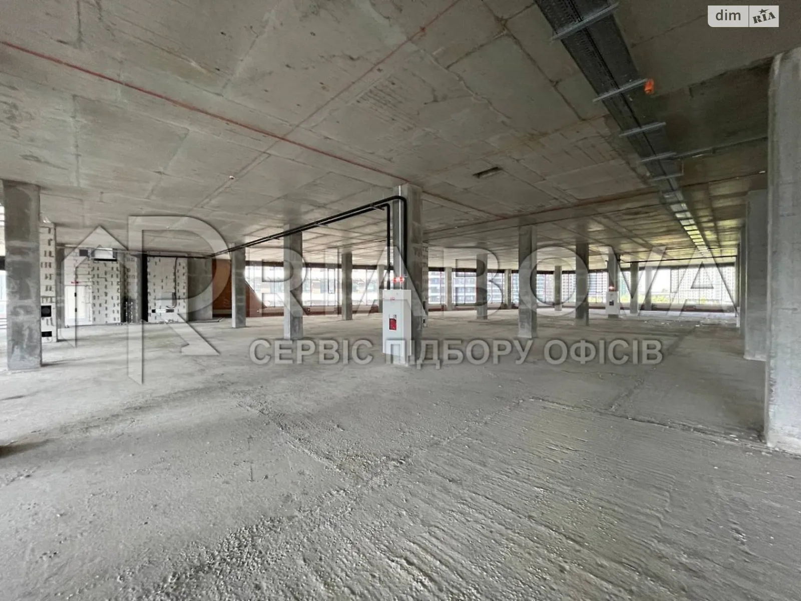 Сдается в аренду офис 504.21 кв. м в бизнес-центре, цена: 7563 $ - фото 1