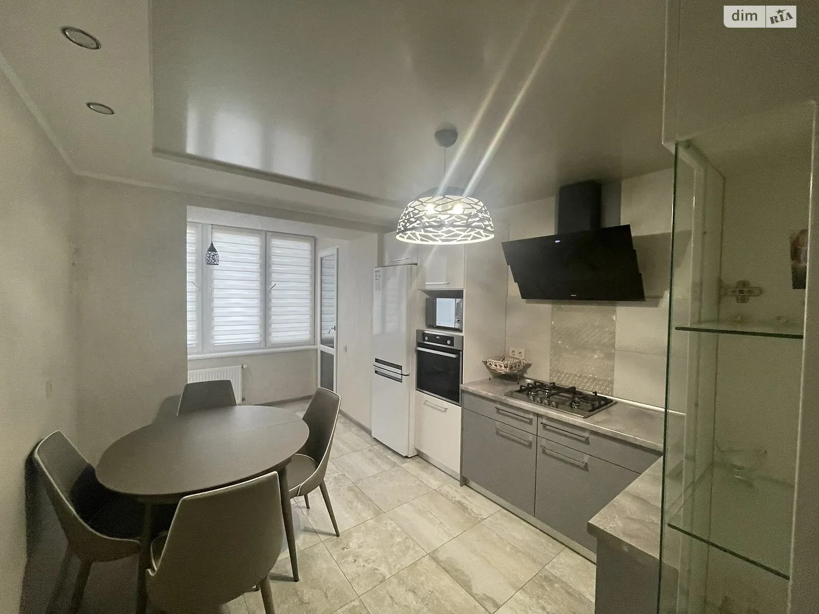 1-комнатная квартира 47.6 кв. м в Тернополе, бул. Кулиша Пантелеймона - фото 1