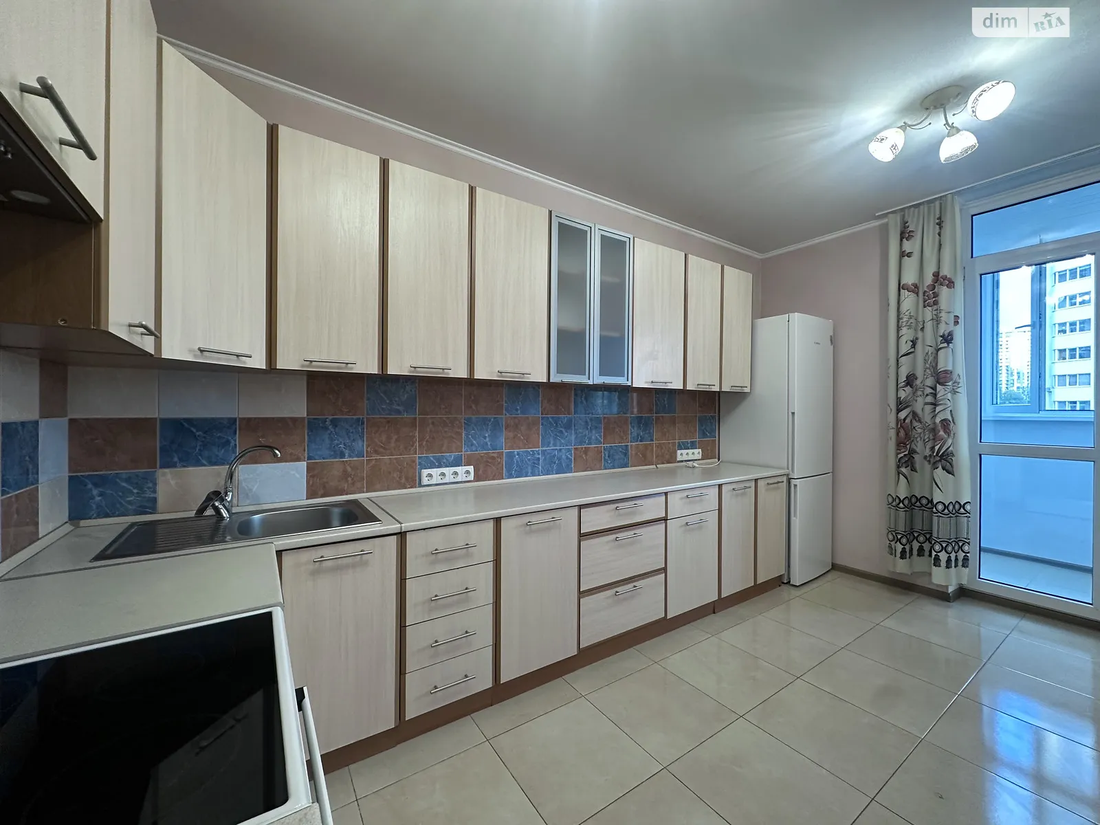 Продается 2-комнатная квартира 65.8 кв. м в Киеве, ул. Воскресенская, 16Б - фото 1