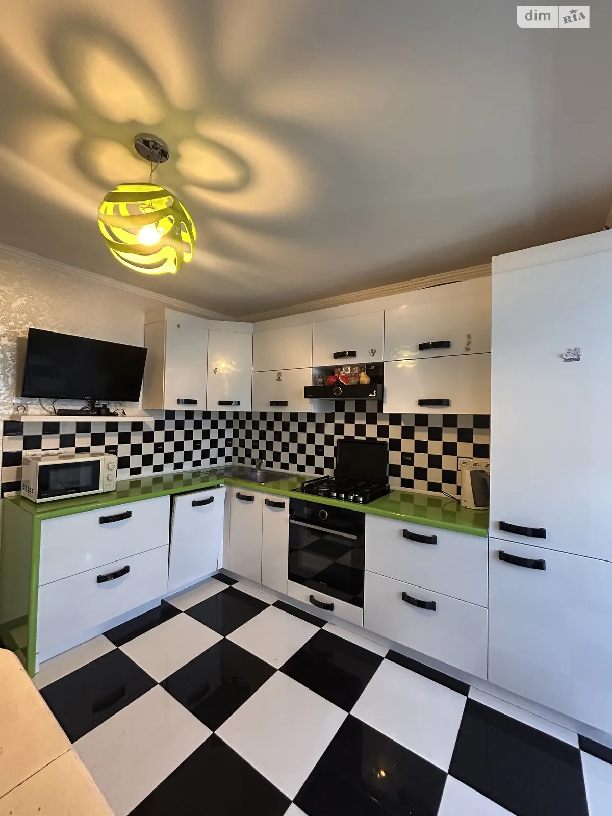 Продається 4-кімнатна квартира 117.3 кв. м у Івано-Франківську, вул. Крайня, 1В - фото 1