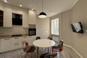 Продаж квартири, Харків, р‑н. Шевченківський, ст.м. Наукова, Кримська вулиця, буд. 8