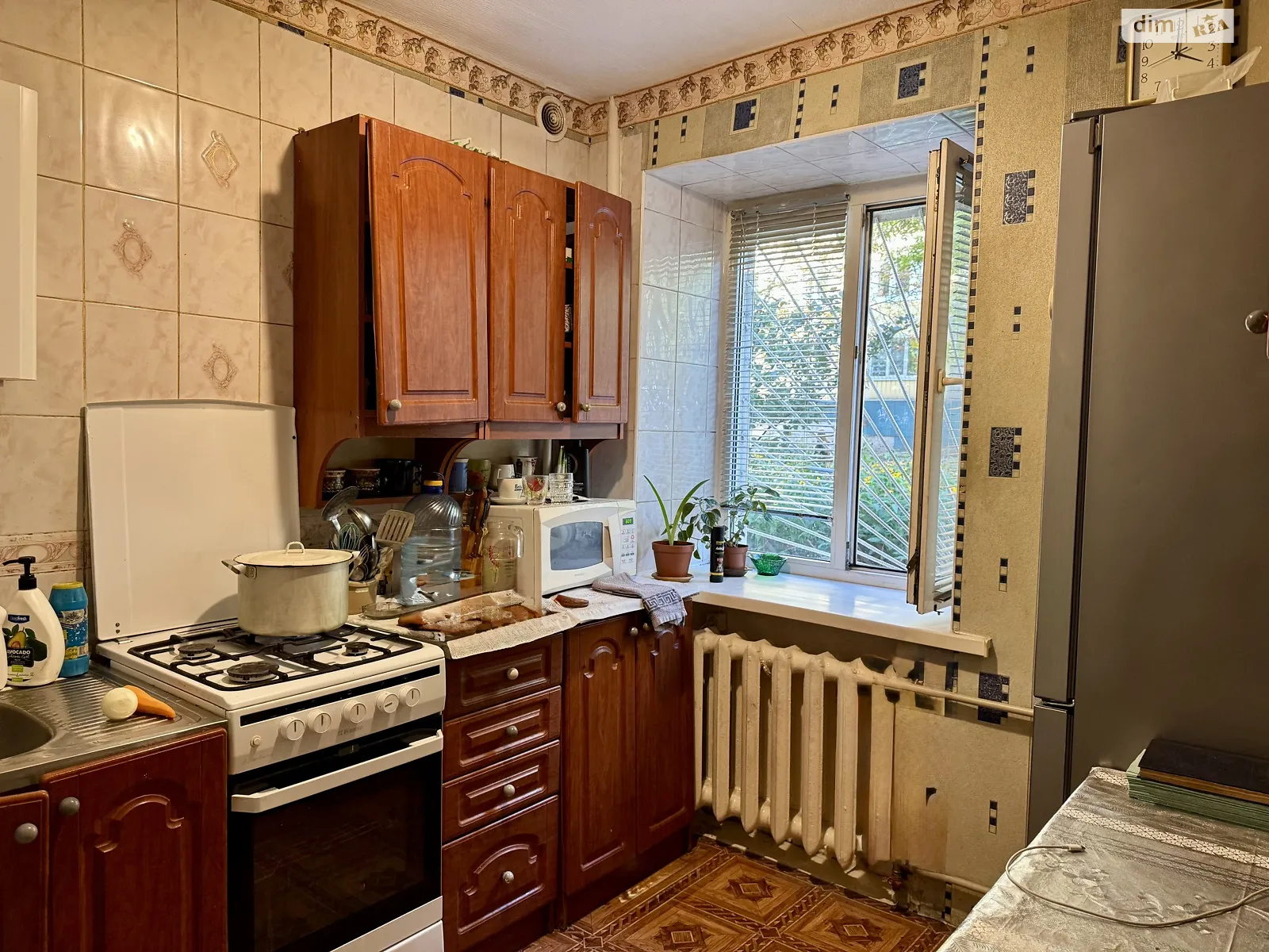 Продается 1-комнатная квартира 30 кв. м в Днепре, ул. Караваева, 2 - фото 1