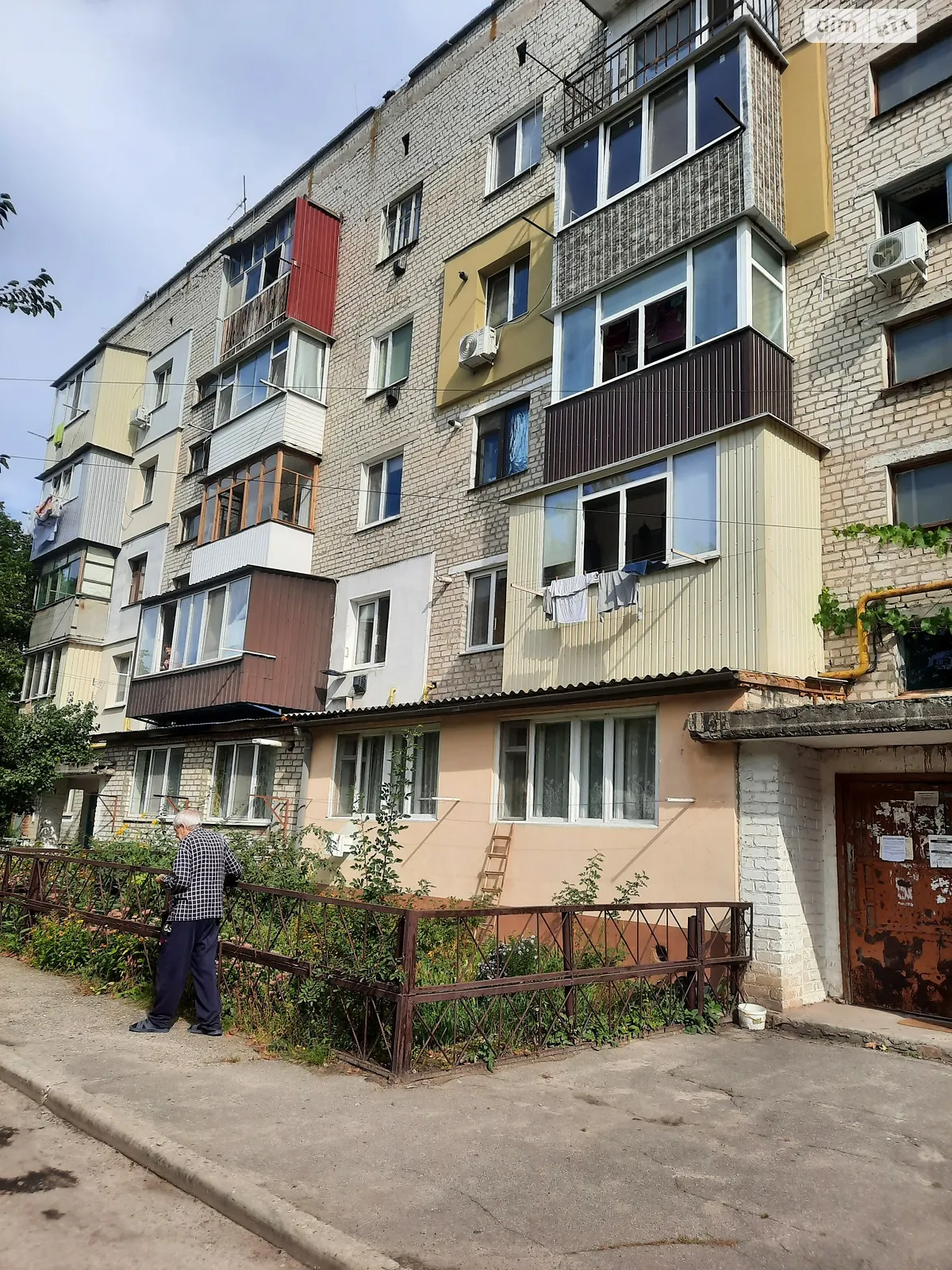 Продается 1-комнатная квартира 36.4 кв. м в Безлюдовке, ул. Победы, 85 - фото 1