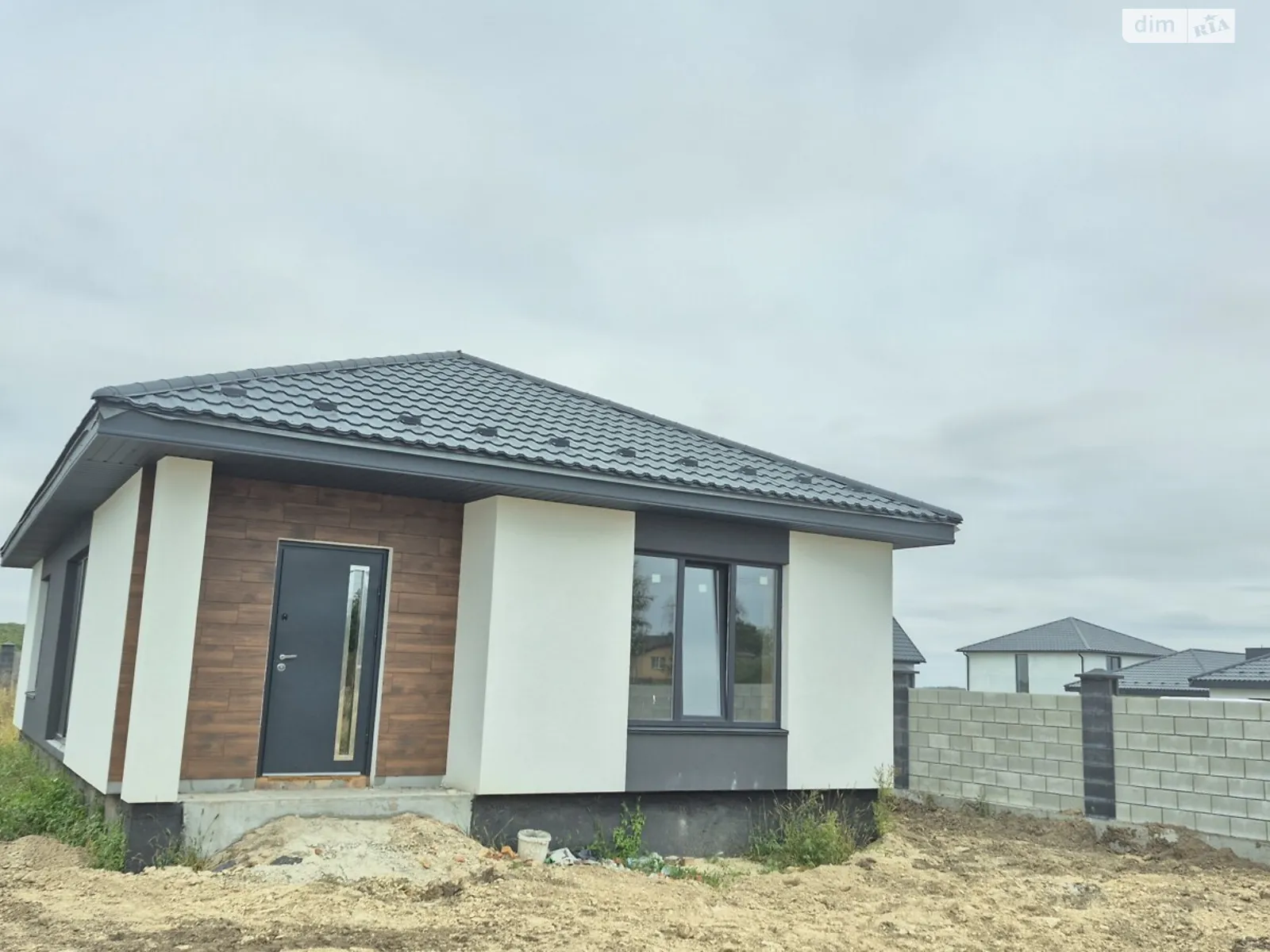 Продается одноэтажный дом 80 кв. м с садом, цена: 65000 $ - фото 1