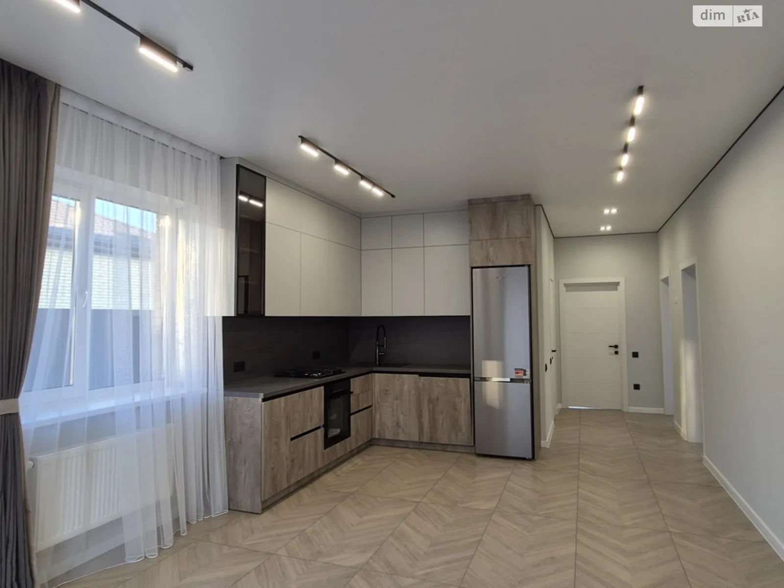 Продается одноэтажный дом 105 кв. м с гаражом, цена: 132999 $ - фото 1
