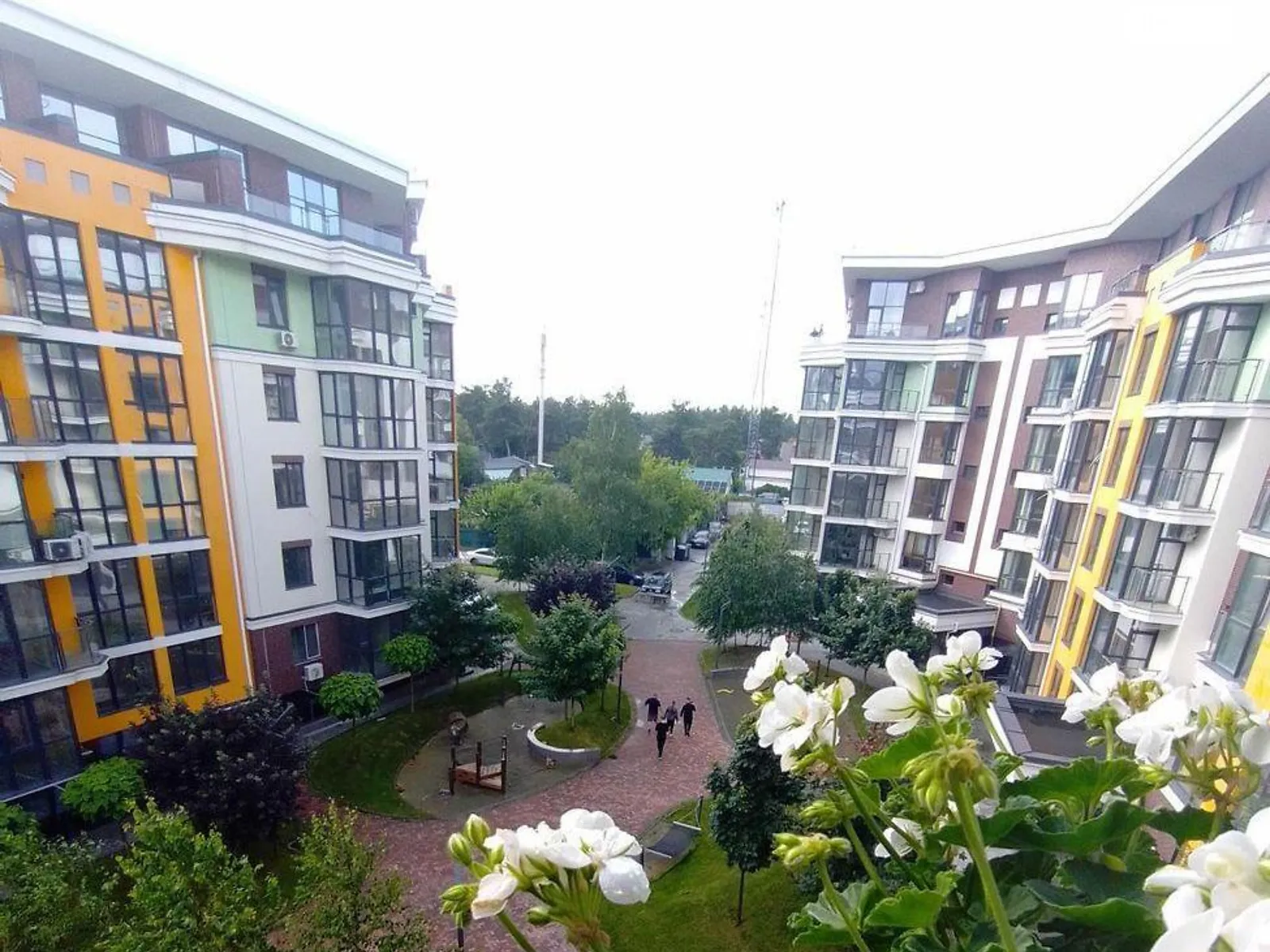 Продается 1-комнатная квартира 44.1 кв. м в Киеве, ул. Радистов - фото 1