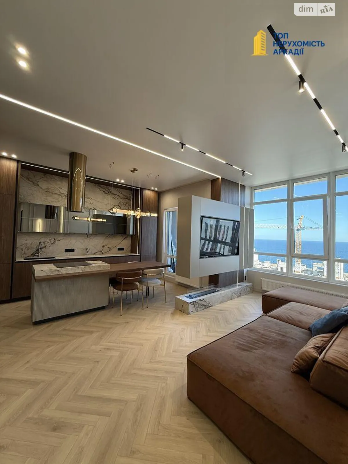 Продается 3-комнатная квартира 90 кв. м в Одессе, пер. Курортный, 2 - фото 1