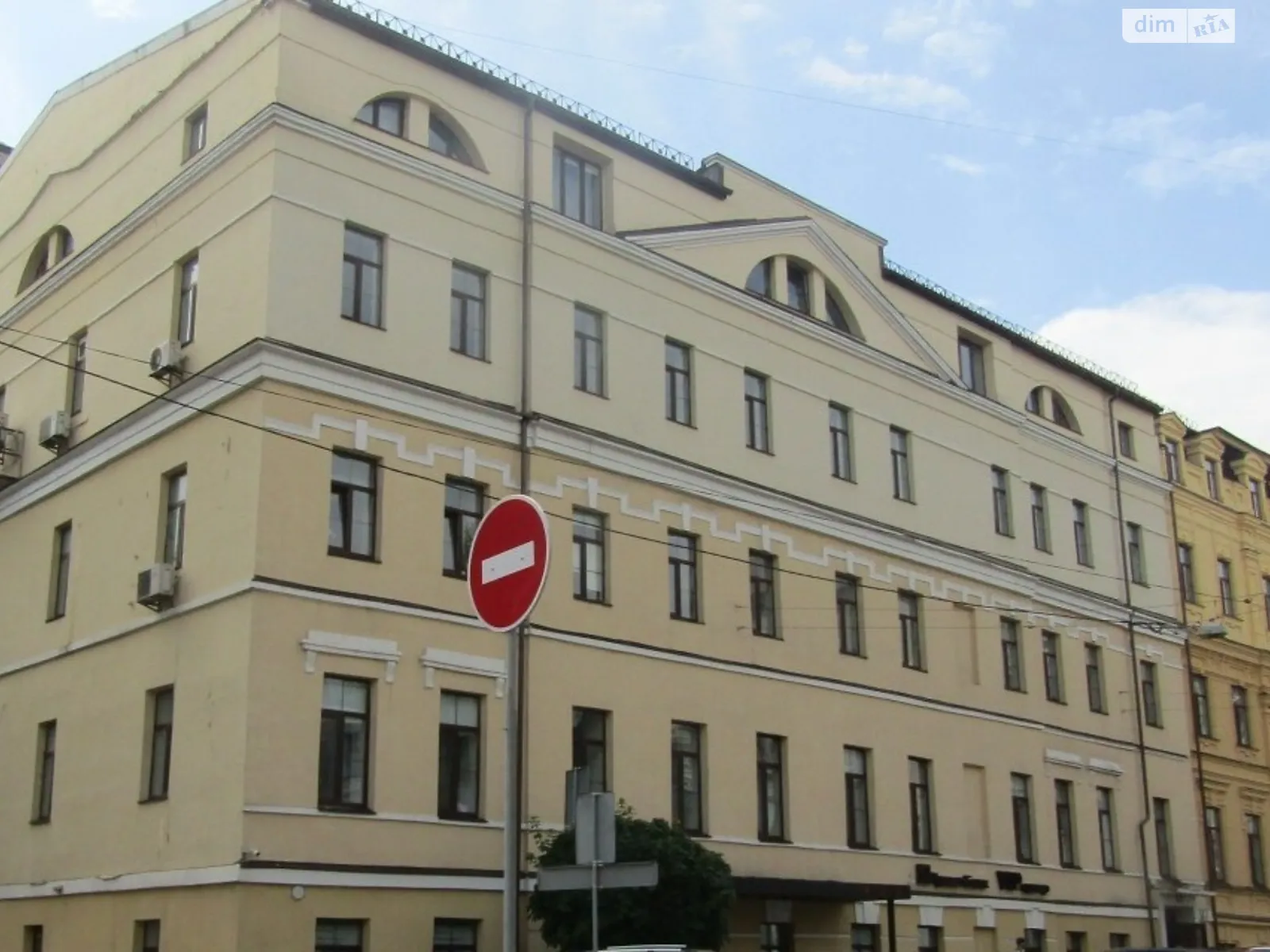 Сдается в аренду офис 431.2 кв. м в бизнес-центре, цена: 196196 грн - фото 1