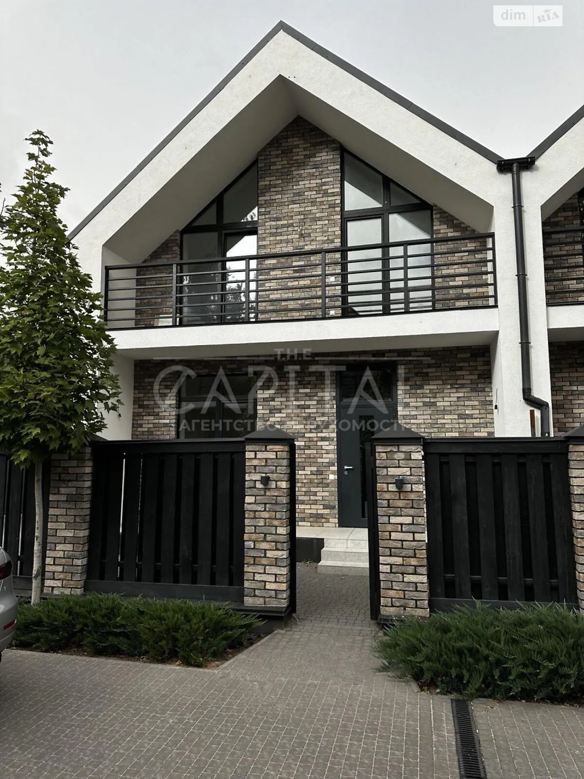 Продается дом на 2 этажа 150 кв. м с бассейном, цена: 230000 $ - фото 1