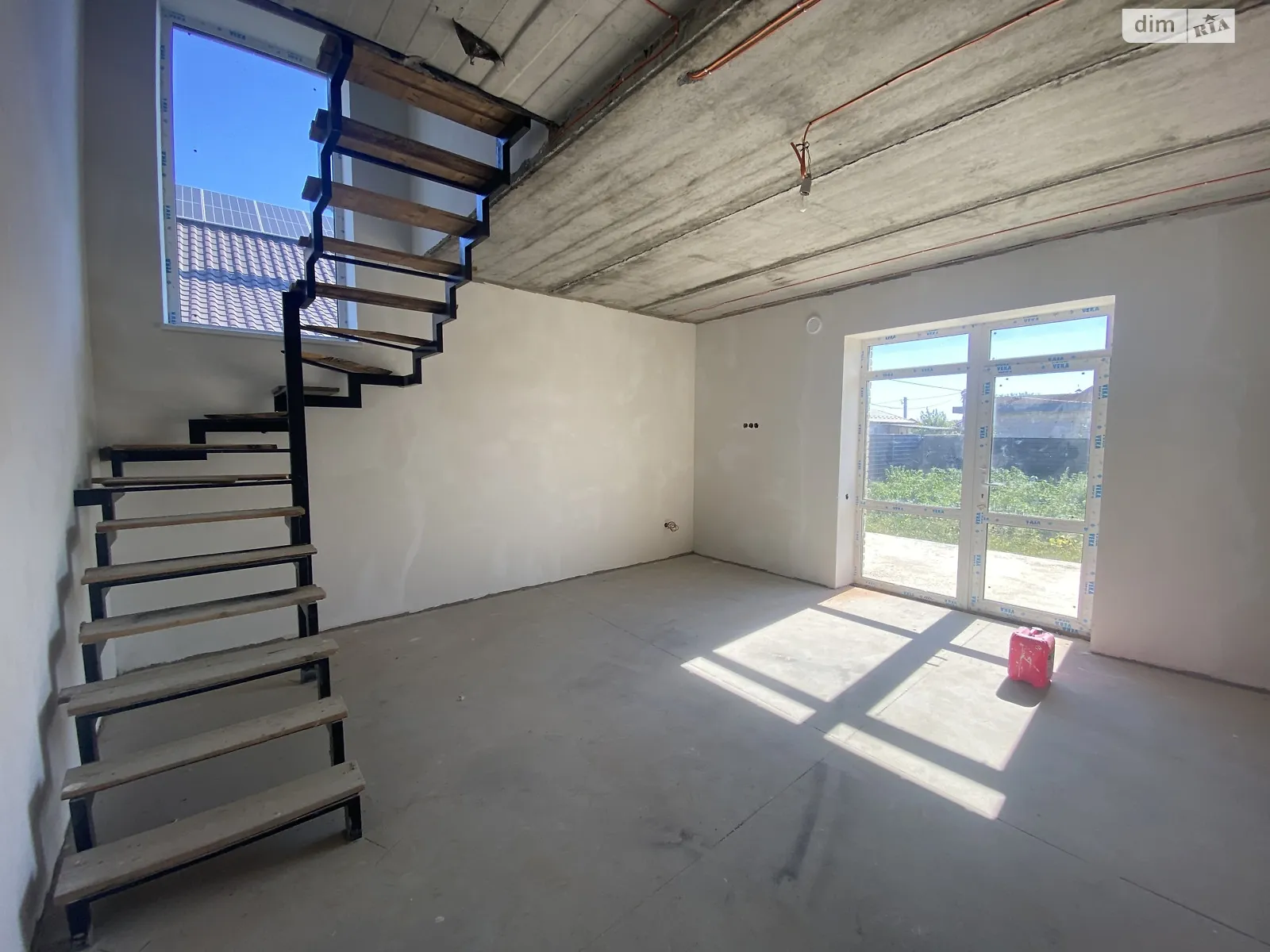 Продается дом на 2 этажа 108 кв. м с мансардой, цена: 103000 $ - фото 1