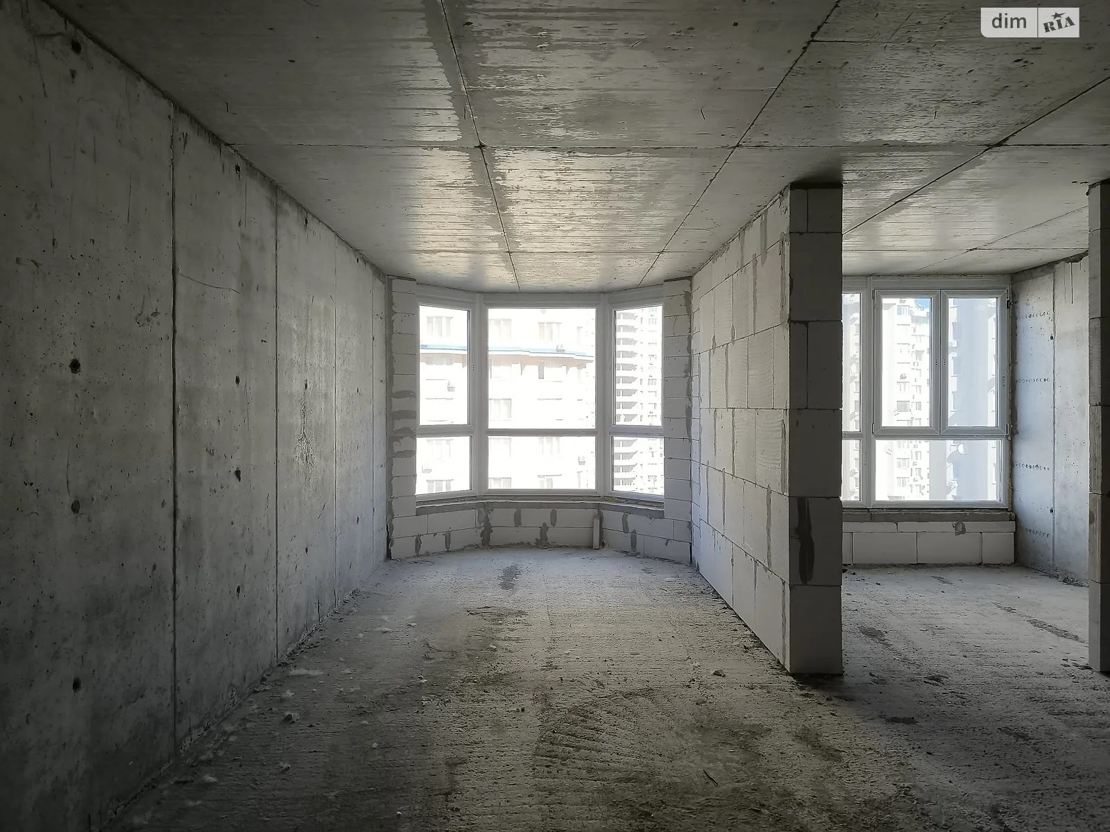 Продается 1-комнатная квартира 51 кв. м в Одессе, пер. Среднефонтанский, 1А - фото 1