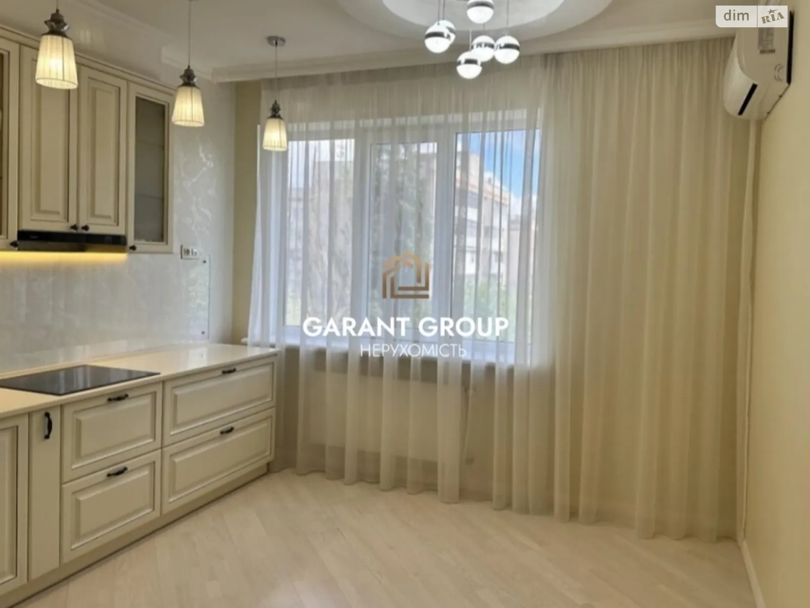 Продается 1-комнатная квартира 42 кв. м в Одессе, ул. Добровольцев(Маршала Говорова), 10/6 - фото 1