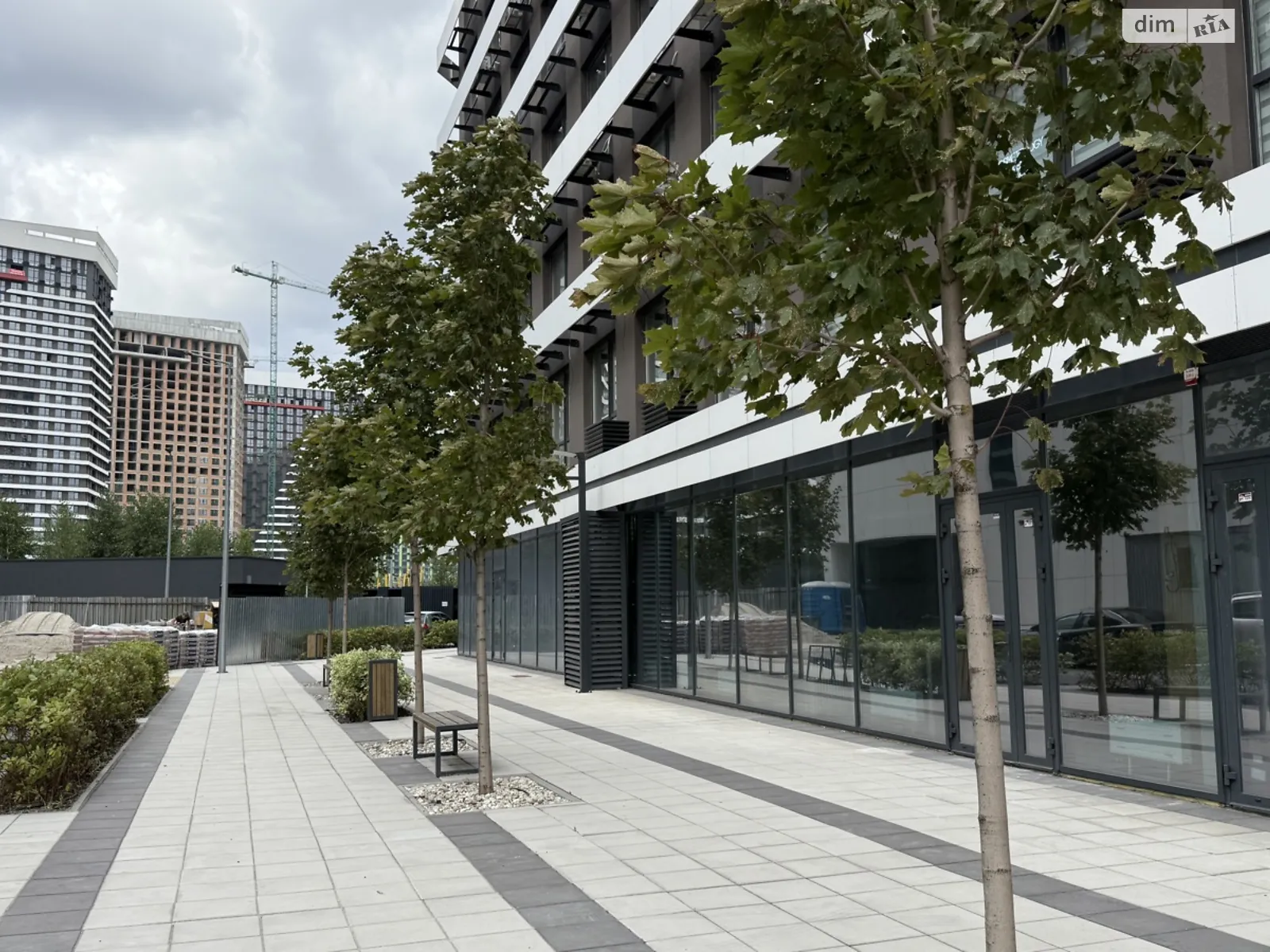 Сдается в аренду помещения свободного назначения 103.1 кв. м в 26-этажном здании, цена: 82400 грн - фото 1