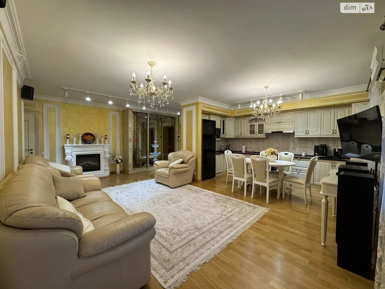 Здається в оренду 2-кімнатна квартира 77.8 кв. м у Рівному, вул. Чорновола В'ячеслава - фото 1