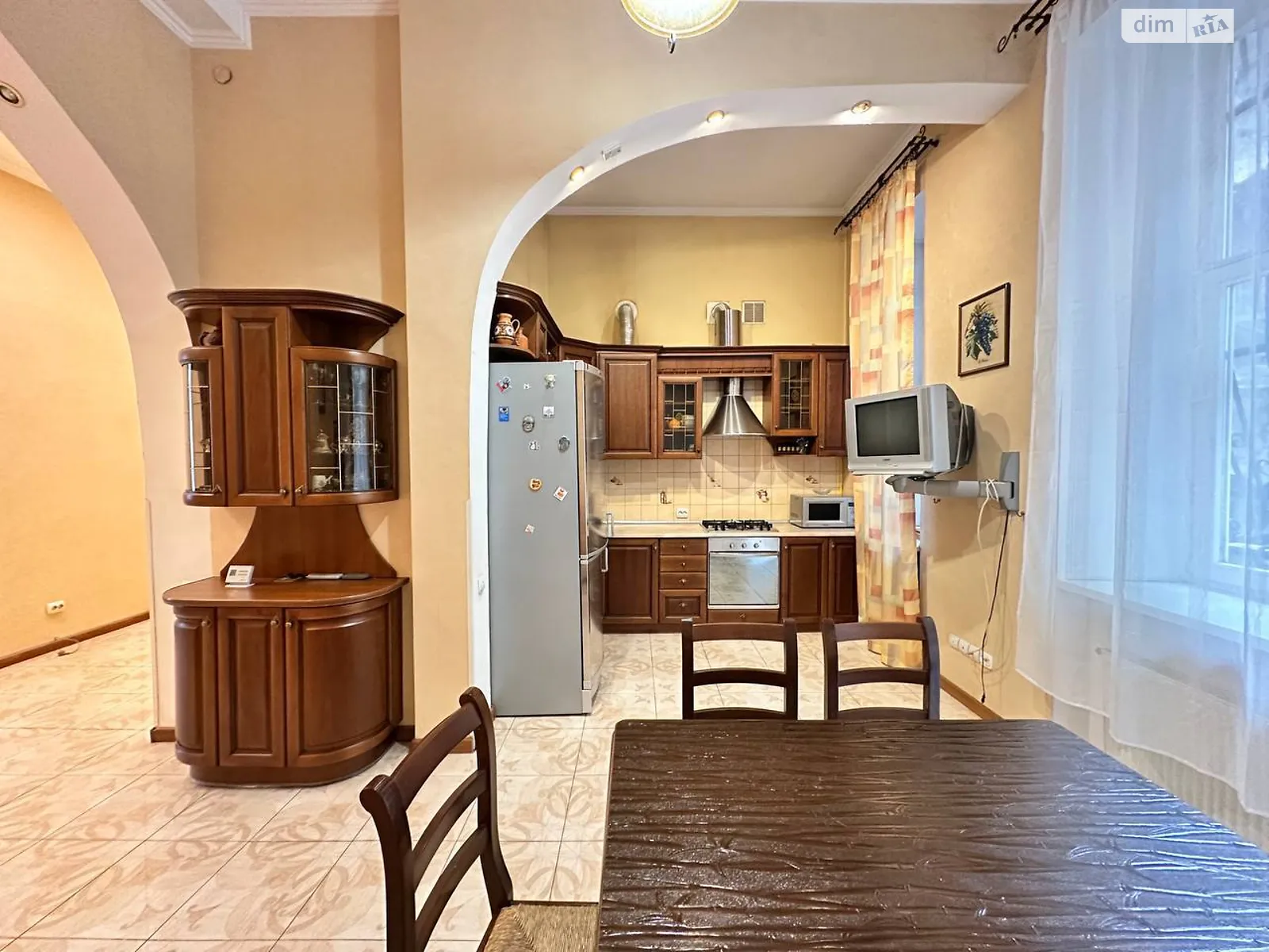 Продается 3-комнатная квартира 116.6 кв. м в Львове, просп. Шевченко - фото 1