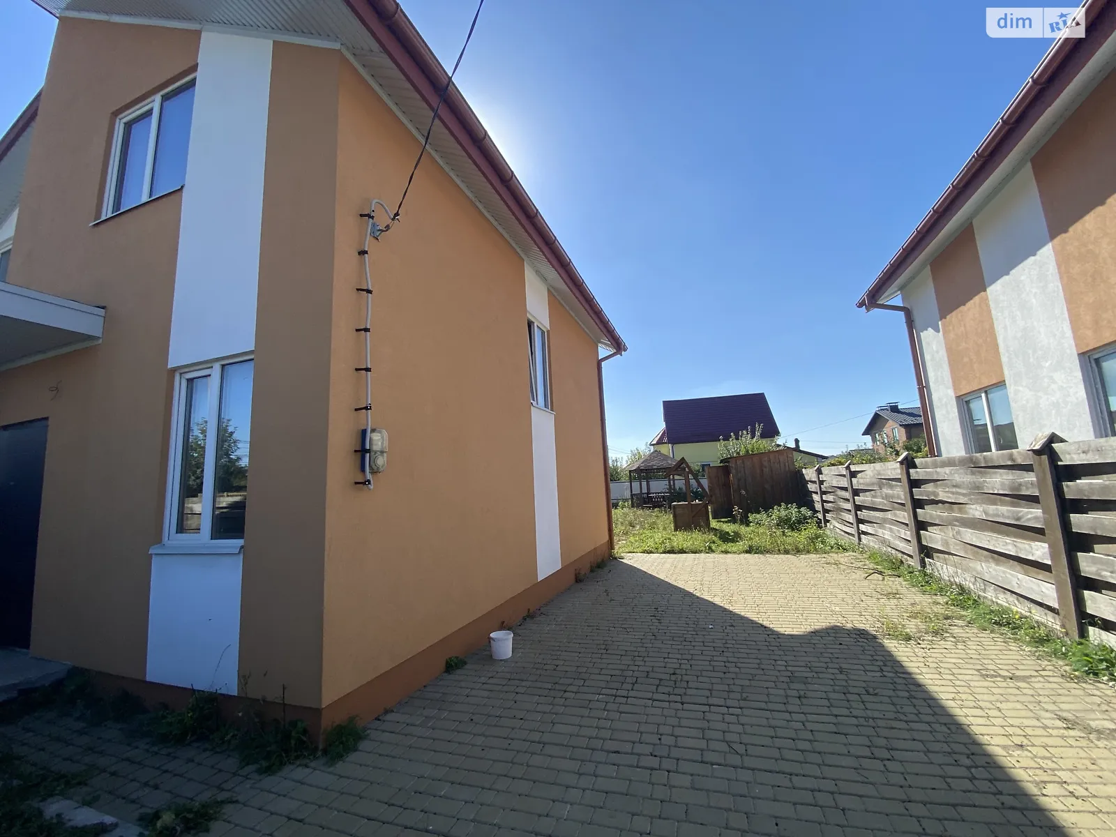 Продается дом на 2 этажа 120 кв. м с участком, цена: 85000 $ - фото 1