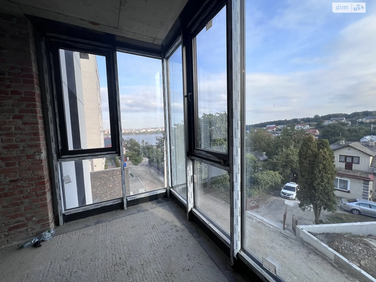 2-комнатная квартира 85 кв. м в Тернополе, ул. Урожайная, 1 - фото 1