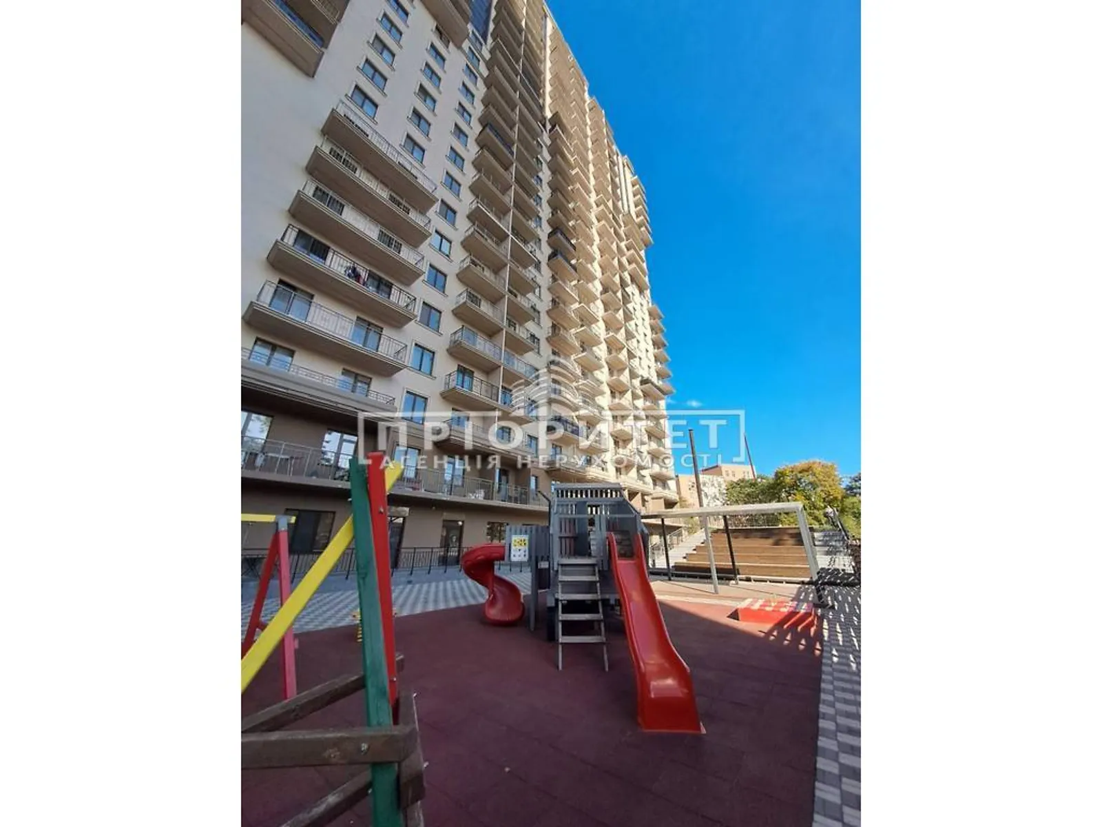 Продается 1-комнатная квартира 43 кв. м в Одессе, Фонтанская дор. - фото 1