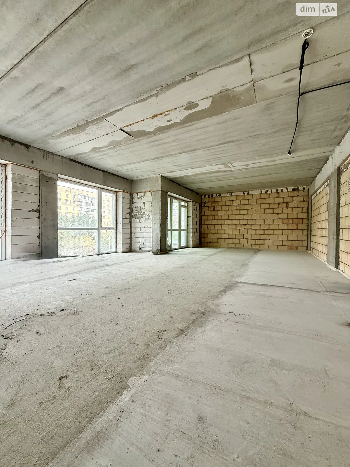 Продається 2-кімнатна квартира 70 кв. м у Дніпрі, пров. Добровольців, 3 - фото 1