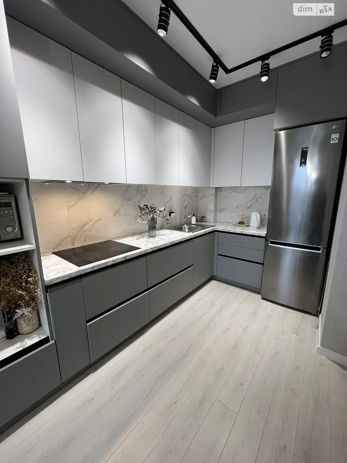 Продается 1-комнатная квартира 40 кв. м в Ирпене, ул. Григория Сковороды, 13/2 - фото 1