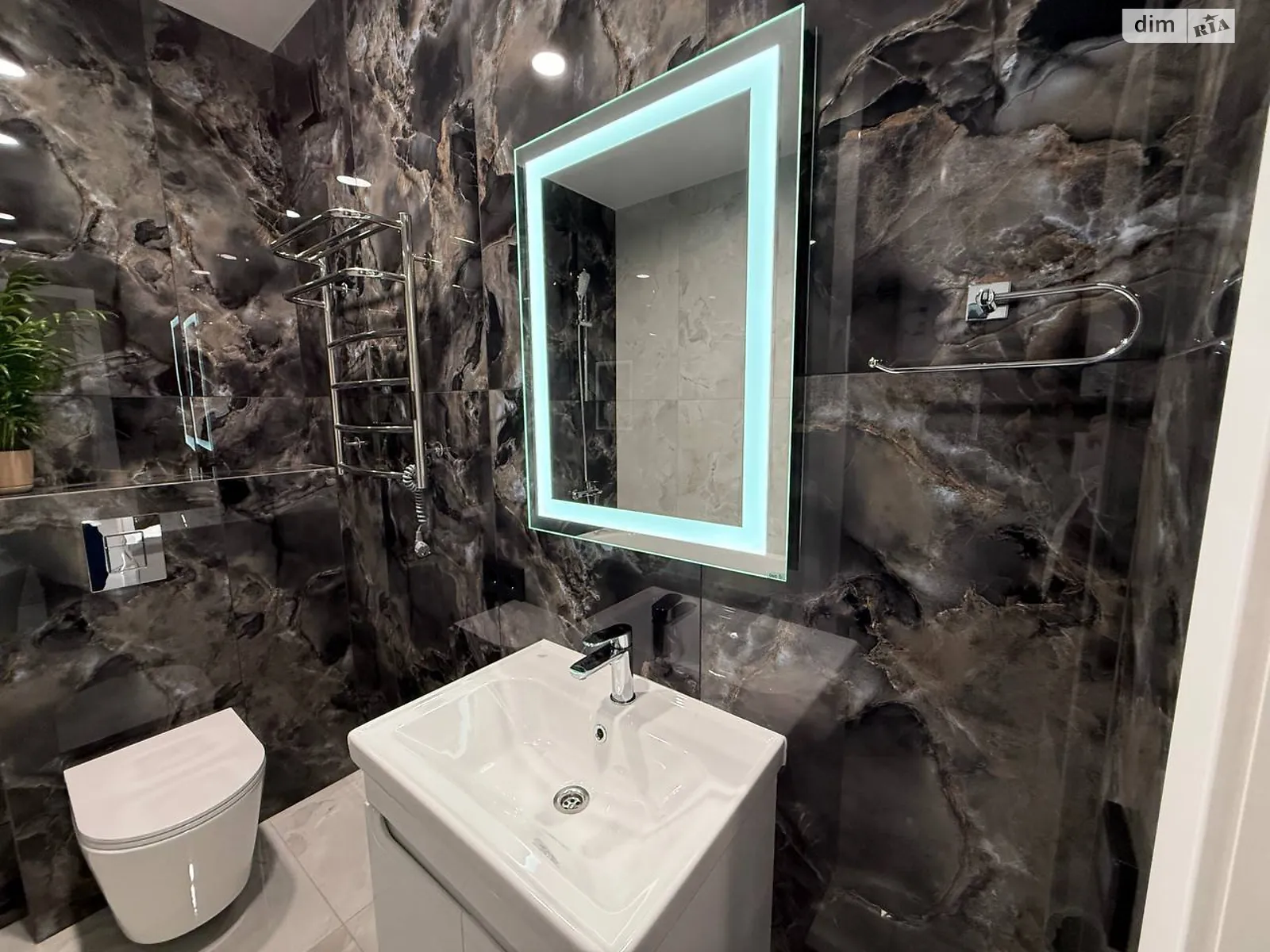 Продается 1-комнатная квартира 46 кв. м в Ирпене, ул. Университетская(Карла Маркса) - фото 1