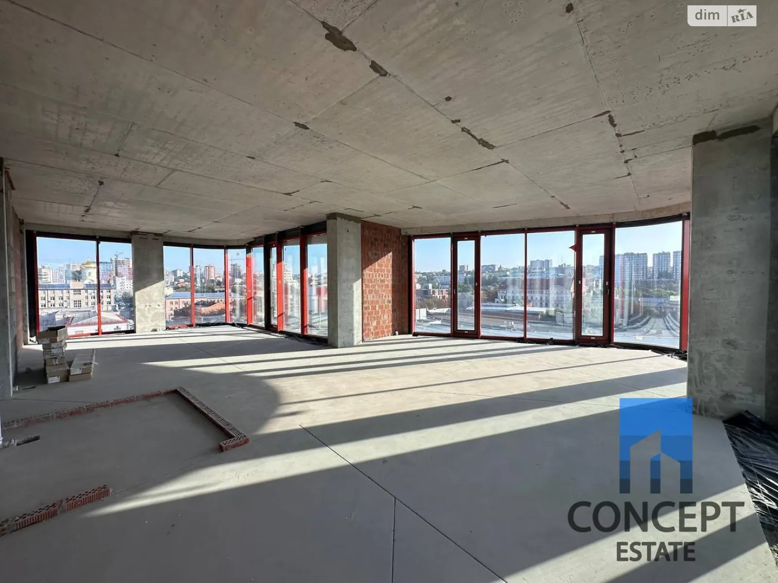 Продается 3-комнатная квартира 106 кв. м в Днепре, ул. Короленко, 2К - фото 1